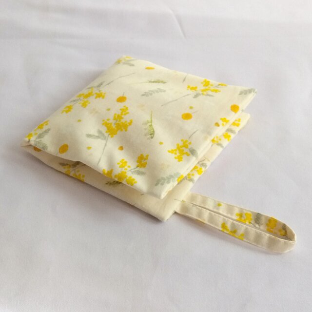 持ち手付き　携帯ティッシュケース　ミモザブーケ　ボックスティッシュから詰替え　吊り下げ　ペーパータオルケース　イエロー　421