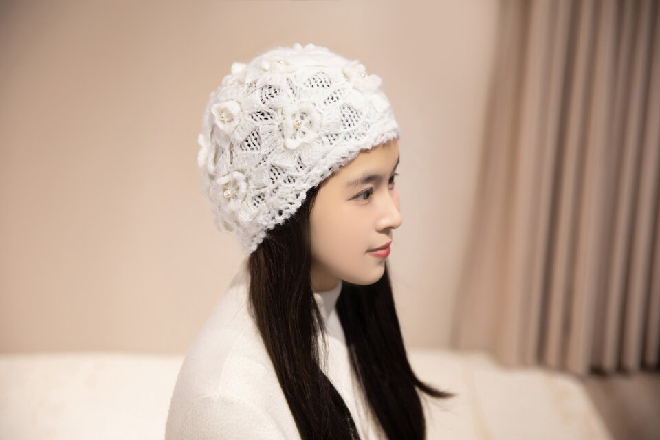 手作り【Lady's】オシャレなベレー帽　ホワイト