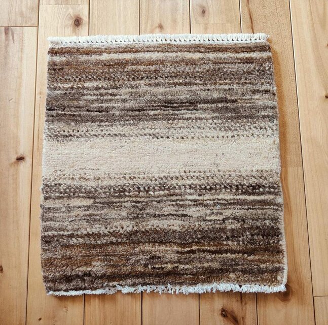 ガゼニ ギャッベ 【トルクマン族】 ミニマット ラグ　無染めウール　41x39cm BP20