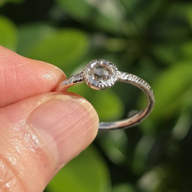 ブラウンダイヤモンド 0.21ct ローズカット medallion シルバーSV925