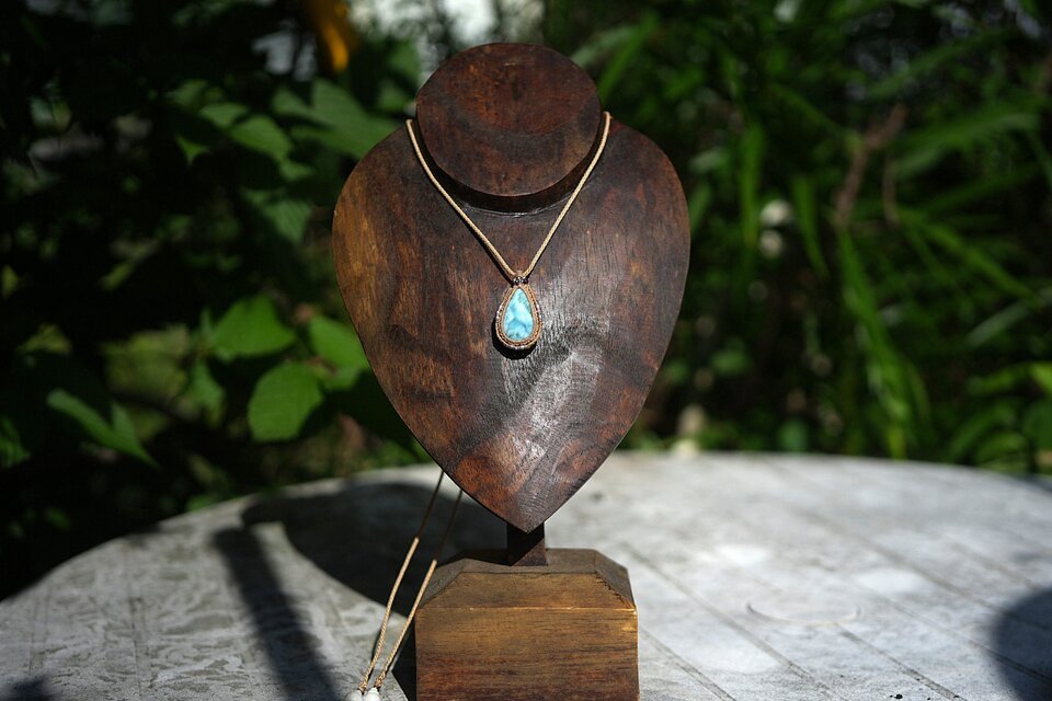 涙の波模様☆高品質ラリマー マクラメネックレス2069 | iichi