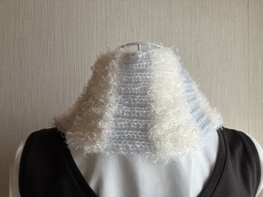 専用　あったかティペット　ハンドメイド カールファーティペット(手編み) | iichi 日々の暮らしを心地よくする