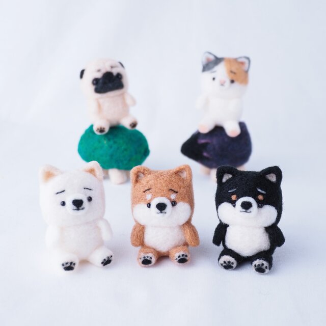 受注制作】-特別記念価格- ぬいぐるみ風のまゆ柴犬(赤柴・黒柴・白柴