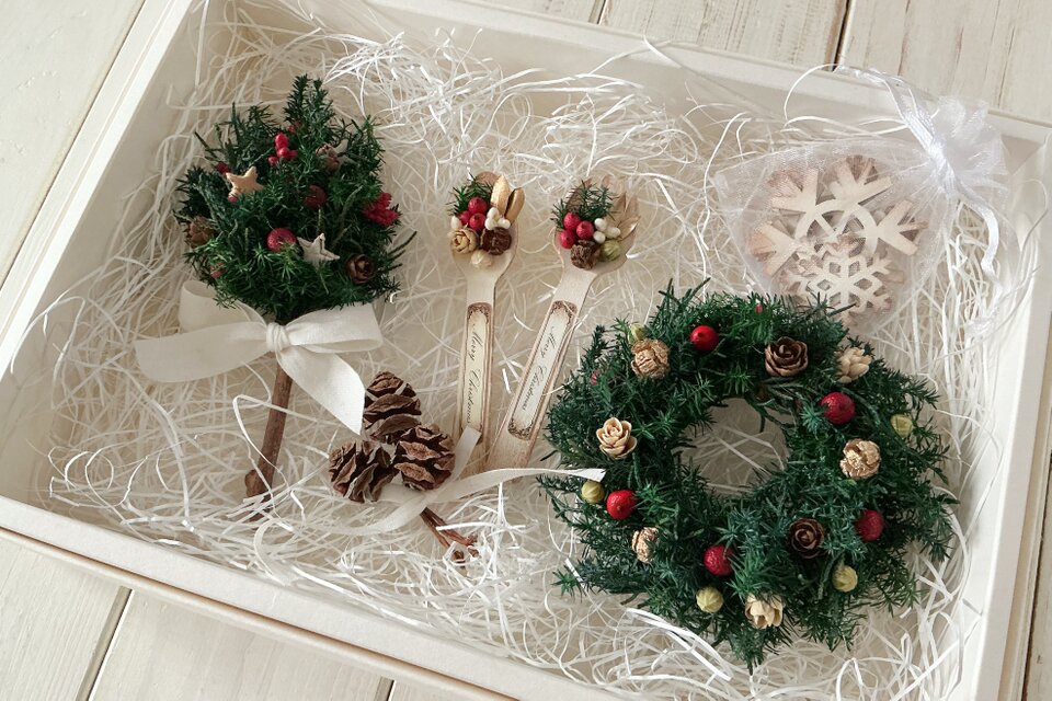 クリスマスのディスプレイ★ハンドメイド クリスマスのミニディスプレイセット Red ver. | iichi 日々の暮らしを