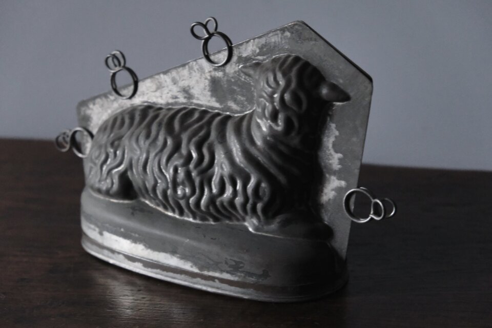 アニョーパスカル　菓子型　羊　チョコレート型　アンティーク　フランス チョコレート モールド アニョーパスカル 羊 型 アンティーク 0202415