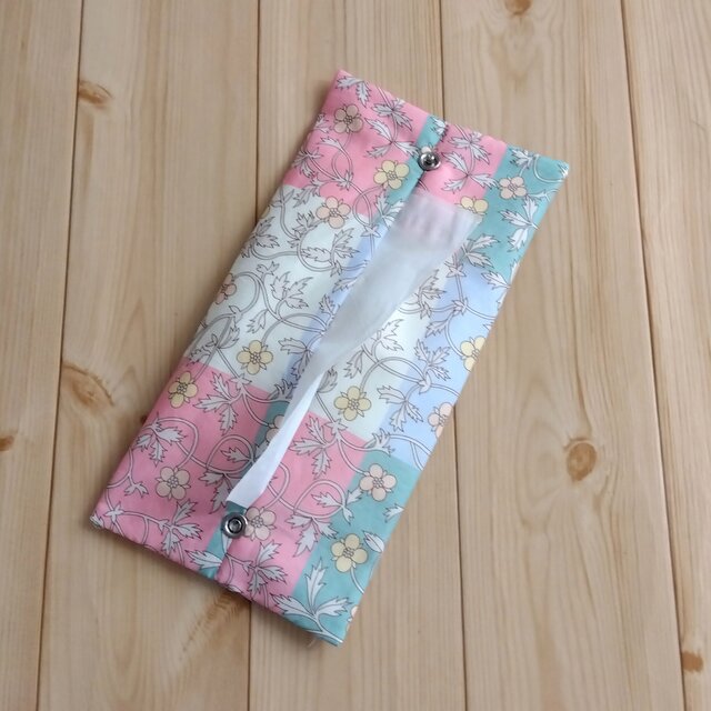 リバティ 携帯ティッシュケース ボックスティッシュから詰替え