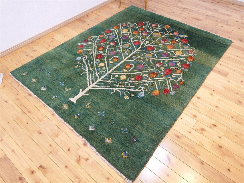 ペルシャ　ギャッベ　リビング　ラグ　197cmx156cm クリーニング済 ペルシャ ギャッベ リビング ラグ 200x155cm ザクロの木 緑色
