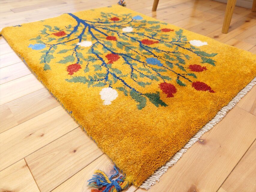 ペルシャ ギャッベ 玄関マット ラグ 85x60㎝ 黄金色 ザクロの木