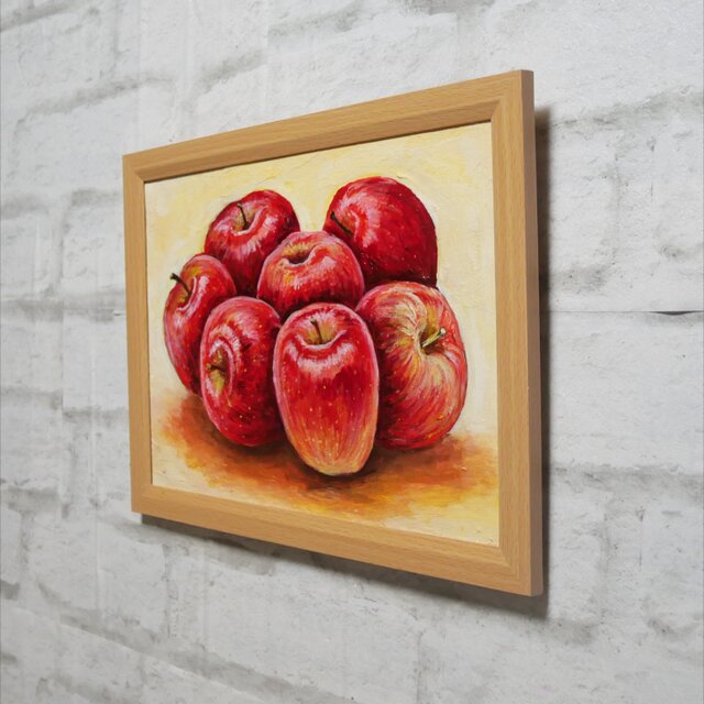 vintage art 赤い林檎の油彩画 ヴィンテージ アンティーク 額装 油絵 油絵【七つの林檎】 | iichi 日々の暮らしを心地よくするハンドメイド