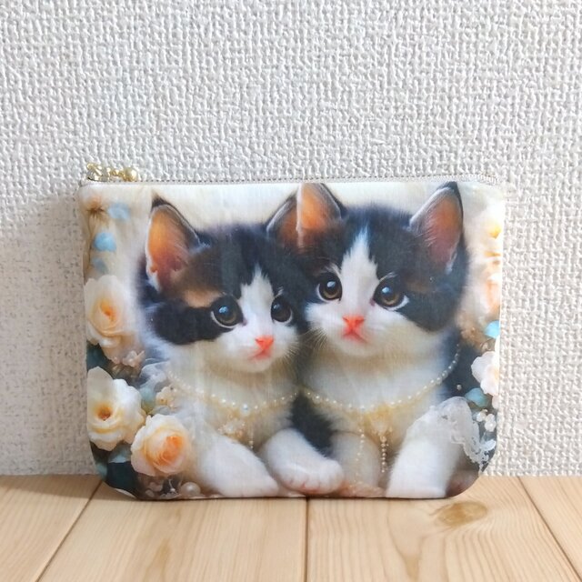 猫と薔薇柄　パネル生地　16cmフラットポーチ　ポケット付き　オフホワイト　430