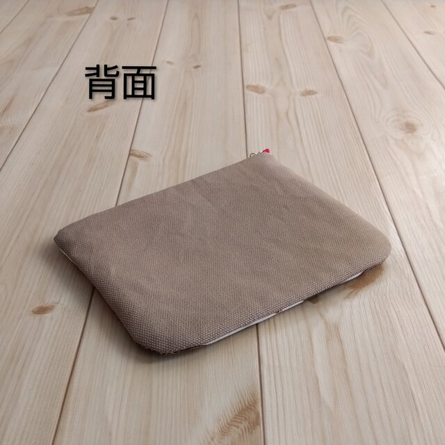 タータンチェックの猫パネル生地 16cmフラットポーチ ポケット付き