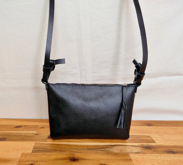 BASIC ショルダーバッグ 黒 NATURAL BEAUTY BASIC ショルダーバッグ バッグ コンチャポシェット