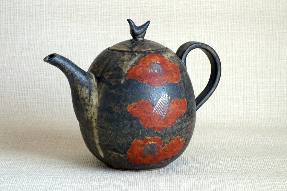 注器 （金銀彩紅椿）