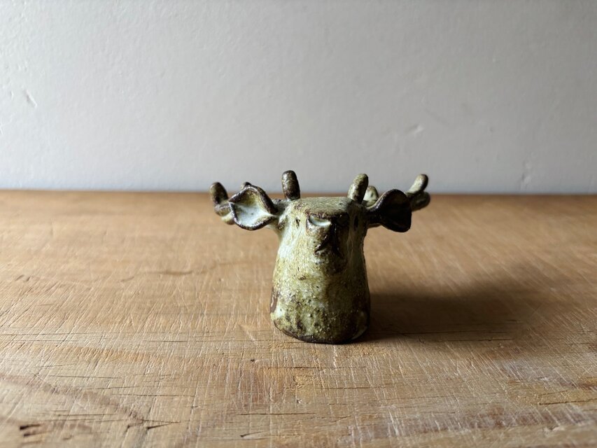 鹿のオブジェ　眼鏡置き