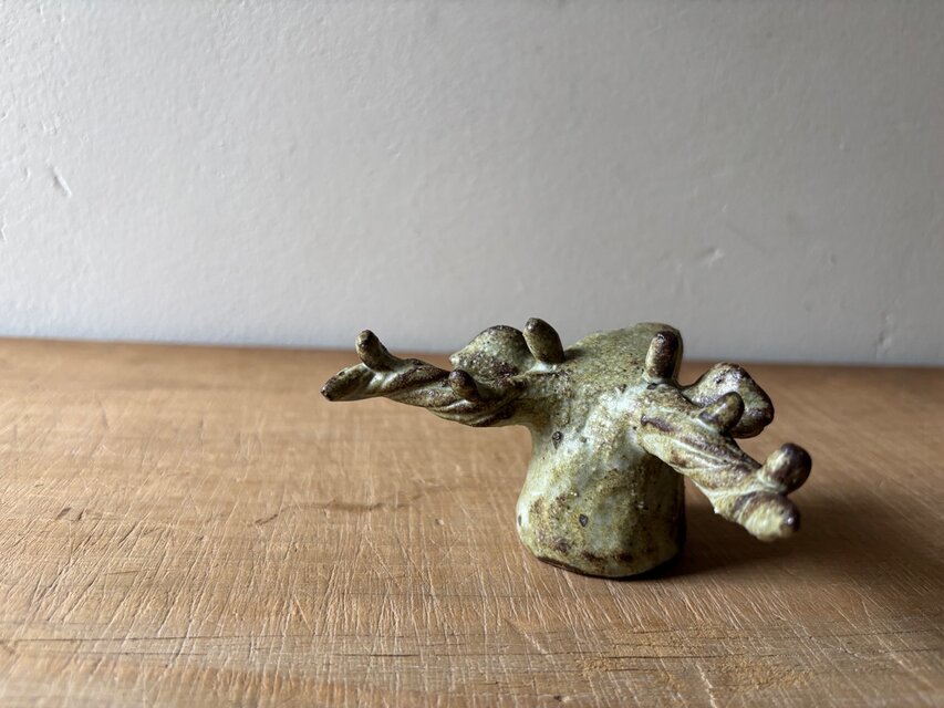 古材　オブジェ 鹿のオブジェ 眼鏡置き | iichi 日々の暮らしを心地よくする