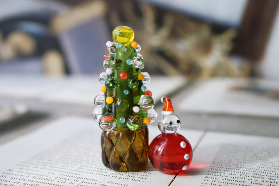 ガラスのミニチュアクリスマス★ツリーとサンタクロース