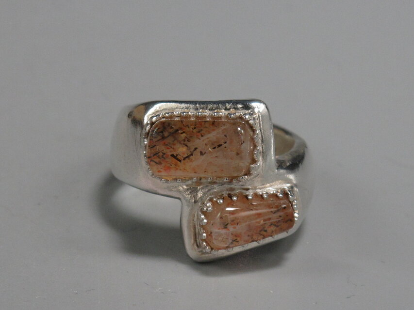 世界一レアなサンストーン