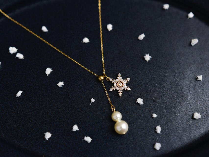 冬限定【14kgf ロングネックレス】雪の結晶・雪だるま パール 簡単つけ外し かぶるだけ 70cm ／ スライド Y字