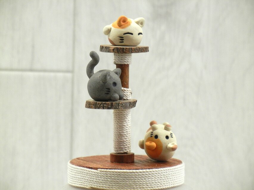 ガラス瓶の中のジオラマ（ネコ・キャットタワー）B | iichi 日々の