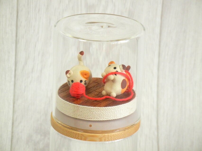 ガラス瓶の中のジオラマ（ネコ・キャット毛糸玉遊び）Ｃ