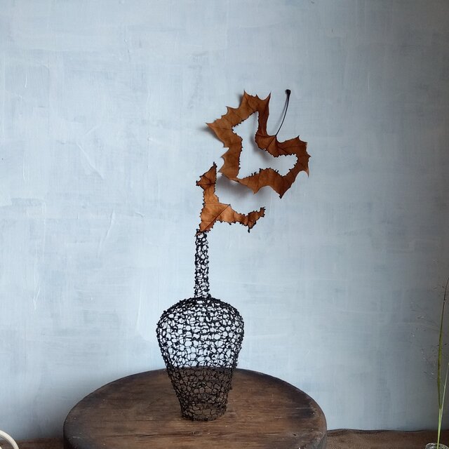 ワイヤーワークオブジェ　細口一輪挿し