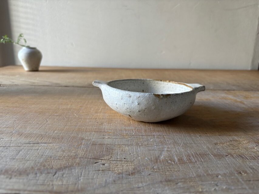 耳付き小鉢　antique shiromoegi