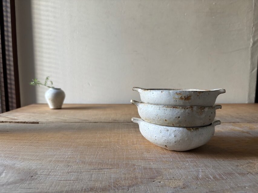 耳付き小鉢 antique shiromoegi | iichi 日々の暮らしを心地よくする