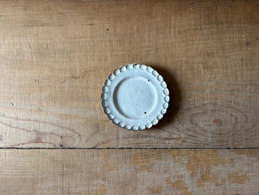 小菊プレート　小　shiromoegi