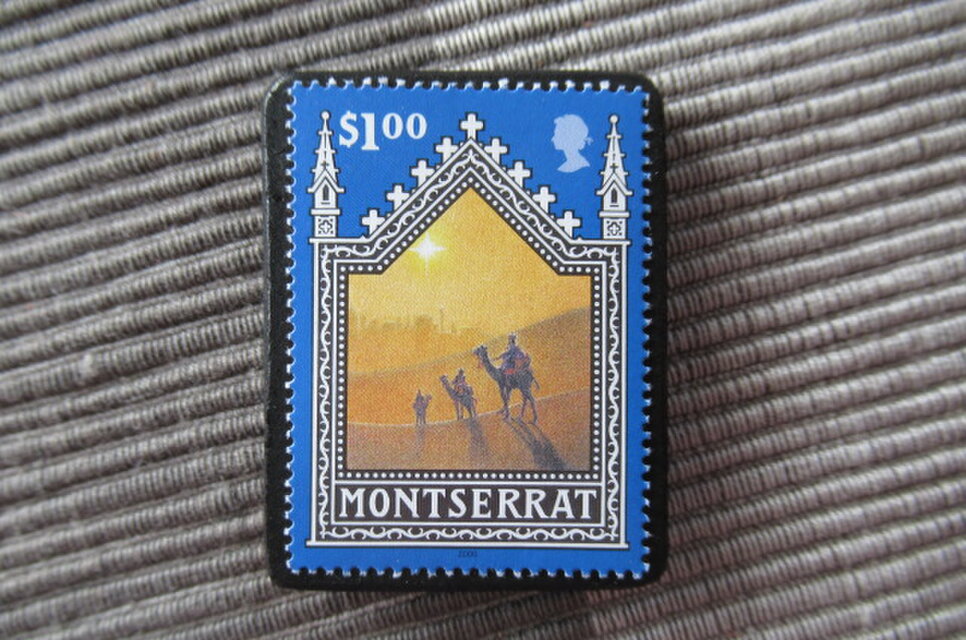 モントセラト　クリスマス切手ブローチ10620