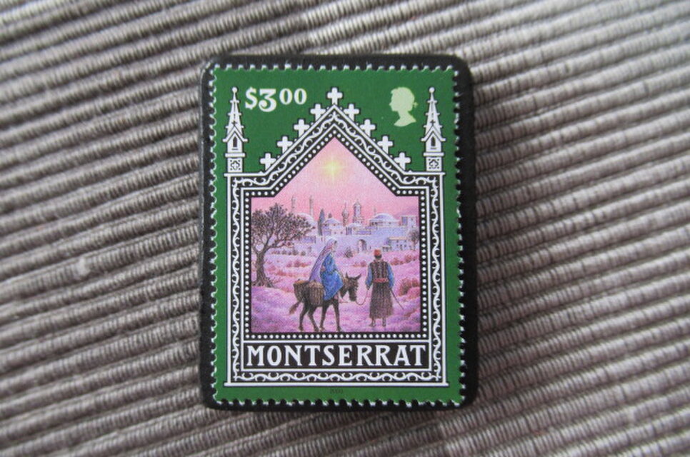 モントセラト　クリスマス切手ブローチ10623