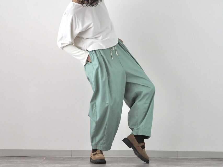 新色/オールシーズン◎/サーカスパンツ《カーキ》 | iichi 日々の