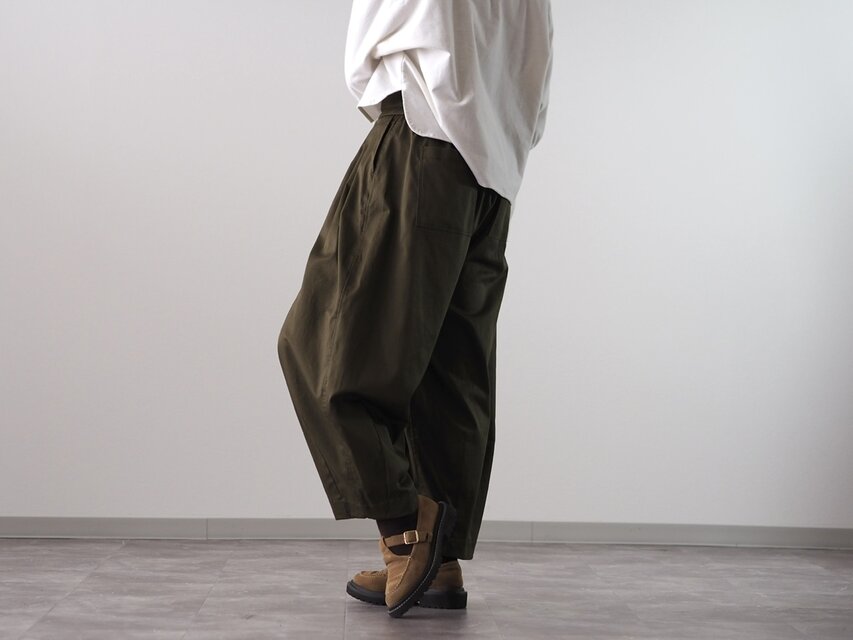 新色/オールシーズン◎/サーカスパンツ《カーキ》 | iichi 日々の