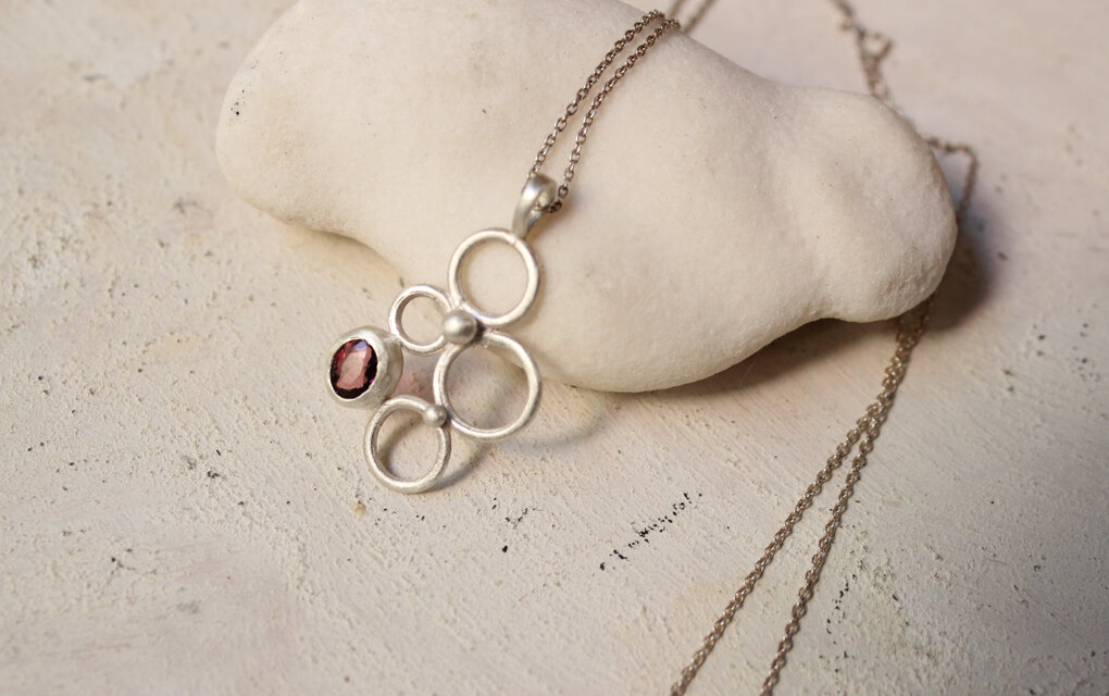 ピンクトルマリンの泡ネックレス/SV925