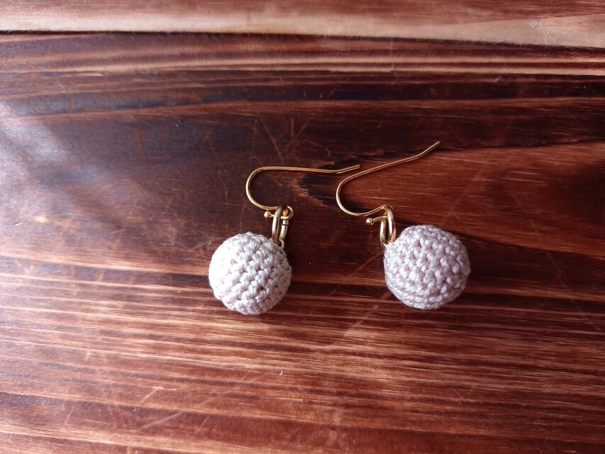 〈受注作成〉レース編みピアス