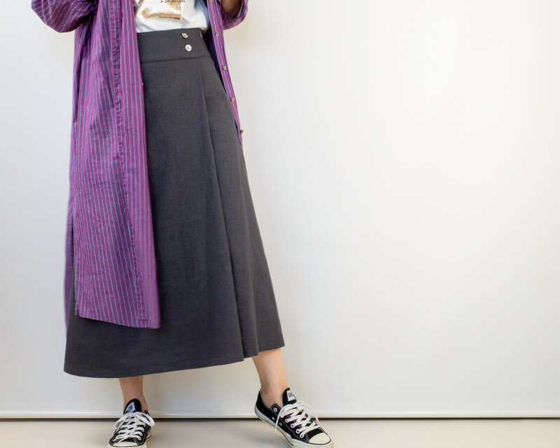 ラミーリネンのラップ風スカート【チャコールグレイ・W68・サイドファスナー】