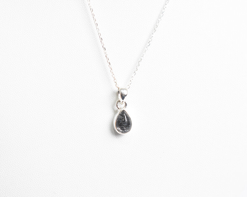 ブラックルチルクォーツ（黒針水晶）のシルバーネックレス シルバー925 
