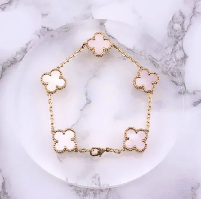 幸せのクローバーブレスレット 15mm 5P（ロッククリスタル）【高品質！送料無料！当日発送】