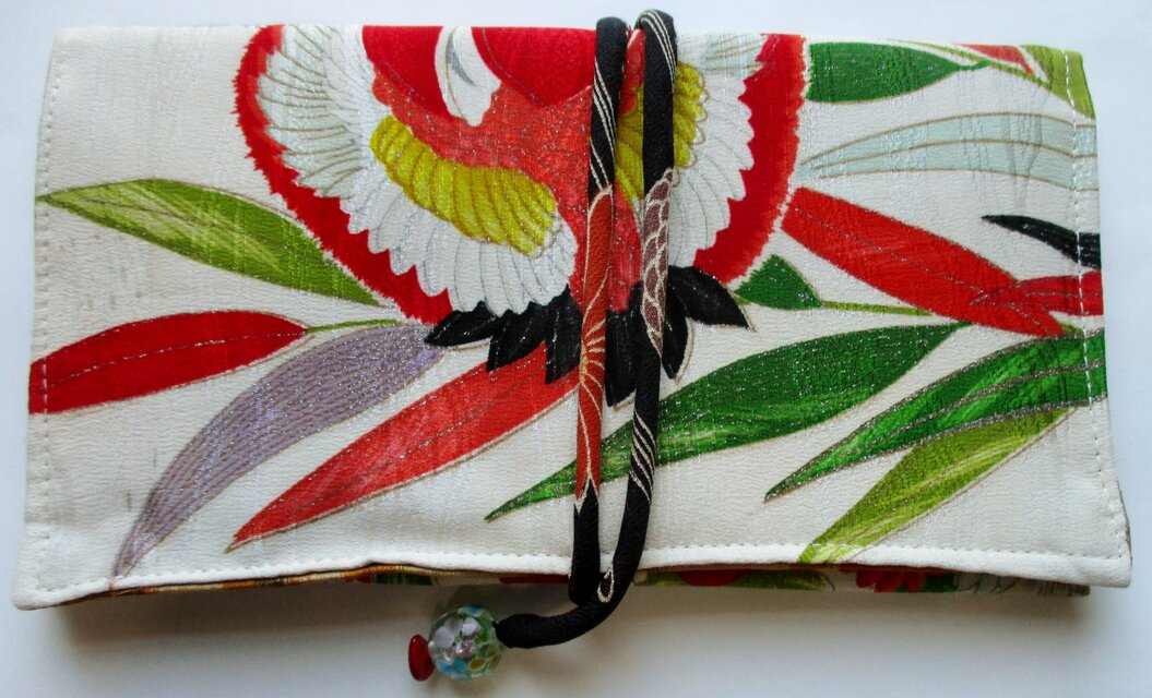 ８５０６　振袖で作った和風財布・ポーチ