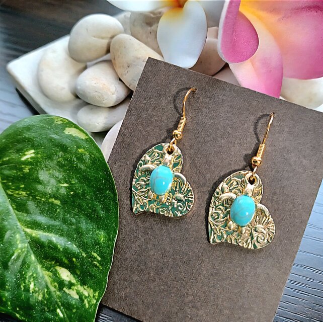 ハワイアンジュエリーデザイン♡ハートゴールド ホヌターコイズカラーピアス No.526