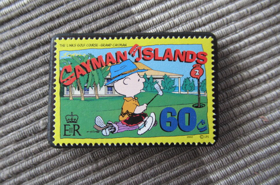 ケイマン諸島　クリスマス切手ブローチ10657