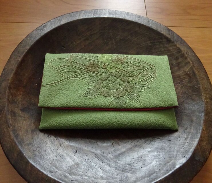 刺繍を楽しむお懐紙入れ（壱）