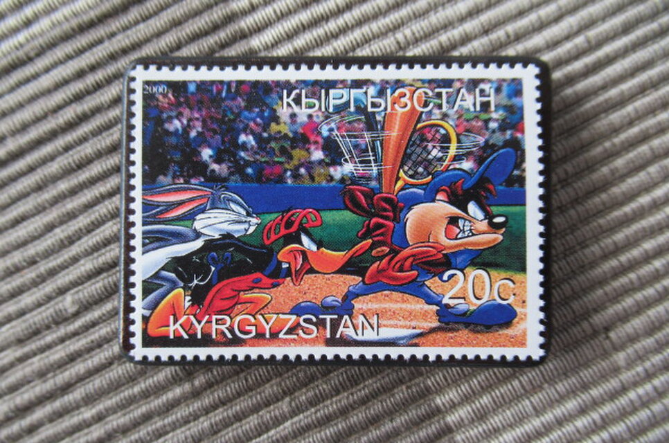 タジキスタン　クリスマス切手ブローチ10670