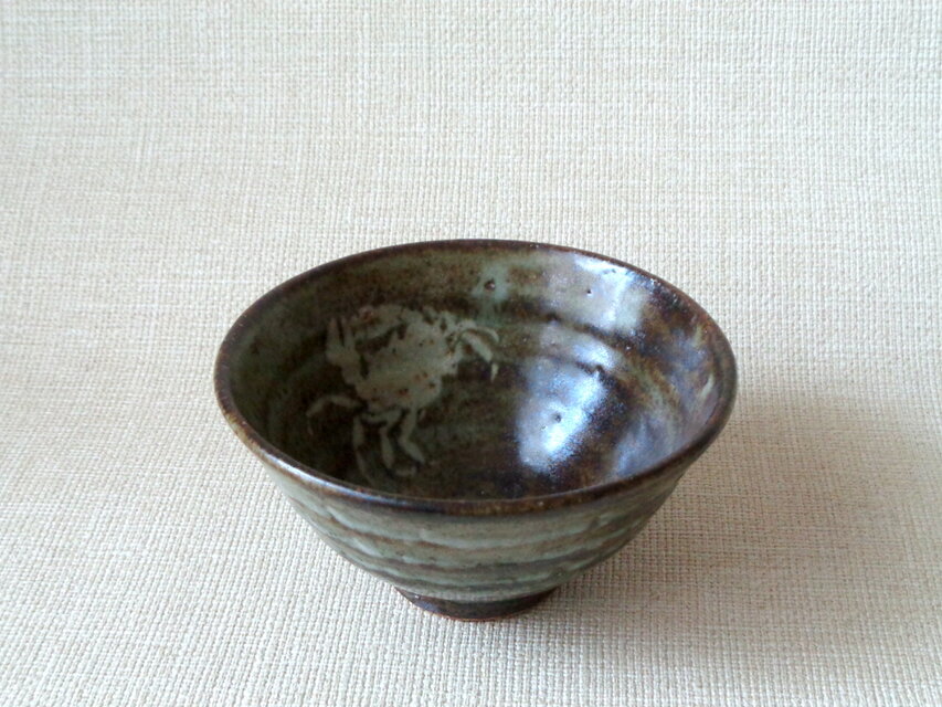 盌（抜絵 蟹紋b）