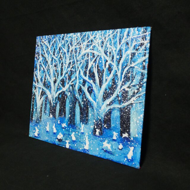 油絵【冬の林と兎たち】 | iichi 日々の暮らしを心地よくする
