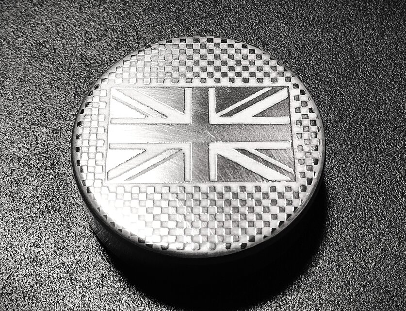 ユニオンジャック　彫金　小物入れ　６０㎜サイズ　ステンレス製