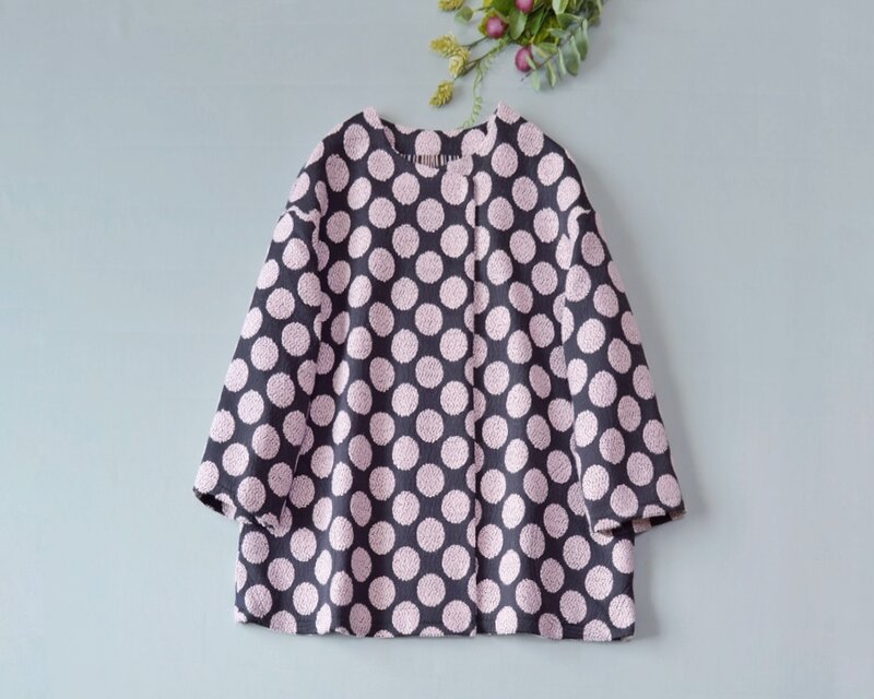 総裏大ドットシンプルなノーカラーポケット付大人可愛いショットコート♪