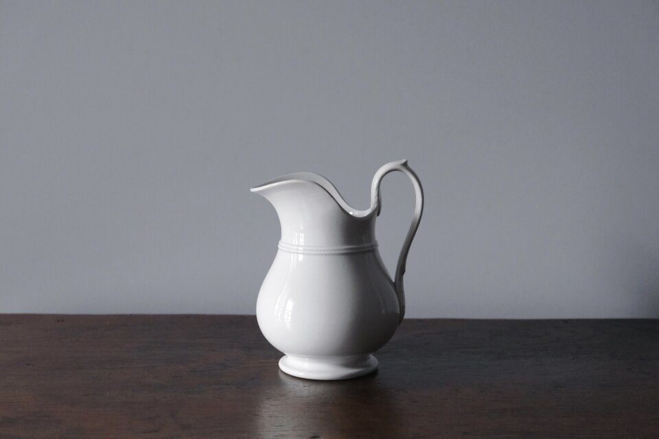 Choisy le Roi 白 ピシェ ピッチャー 花器 花瓶  h19.5cm フランス アンティーク 0502198