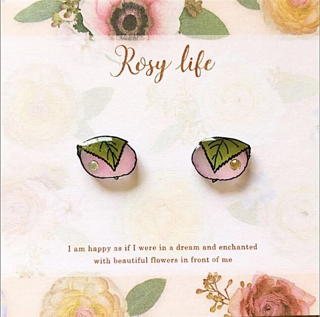 ～小さなピアスシリーズ～桜餅のピアス/ノンホールピアス(樹脂イヤリング)