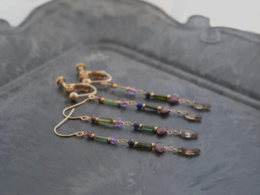 スモーキークォーツ ブルートルマリン カービング 天然石ピアス 14kgf a66678067eb08d4f20b0543421bad7