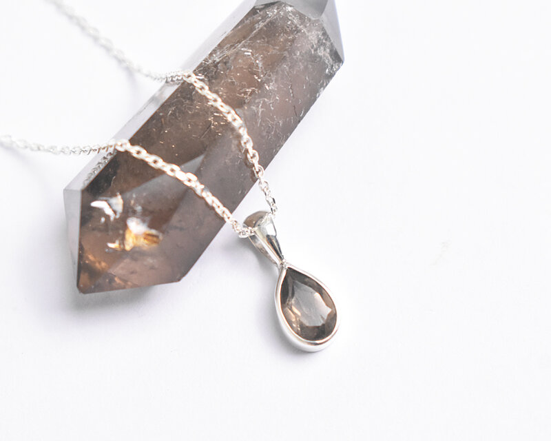 スモーキークォーツのシルバーネックレス　シルバー925　天然石